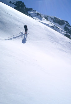 Kontakta oss på Mountain Guide Travel